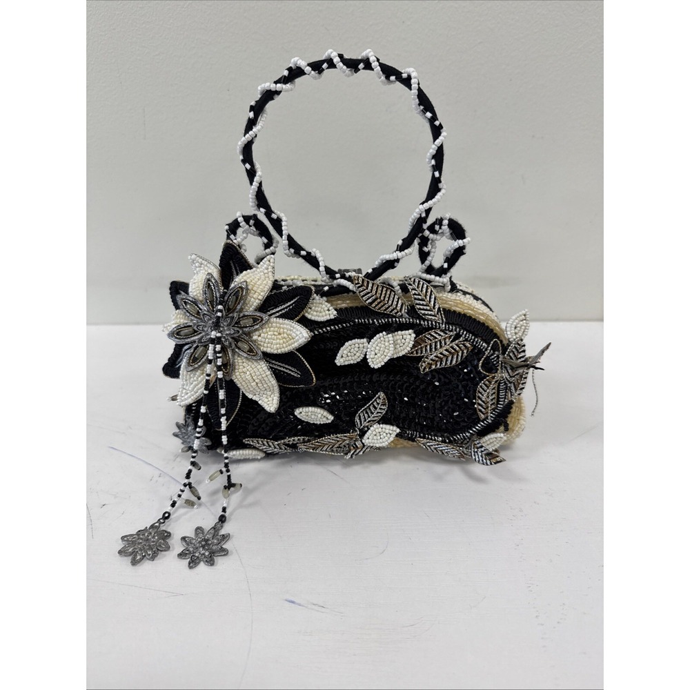 MARY FRANCES - vintage beaded handbag  **RARE RETIRED DESIGN**